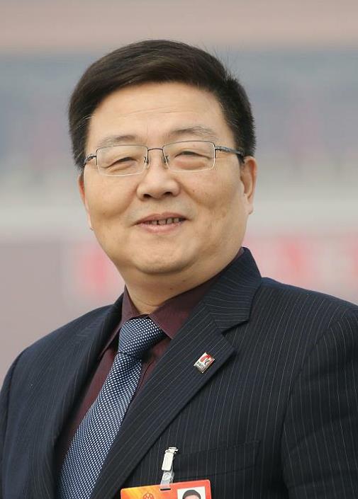 全国人大代表肖伟：建议加快中药防治重大病毒感染性疾病创新药物研发